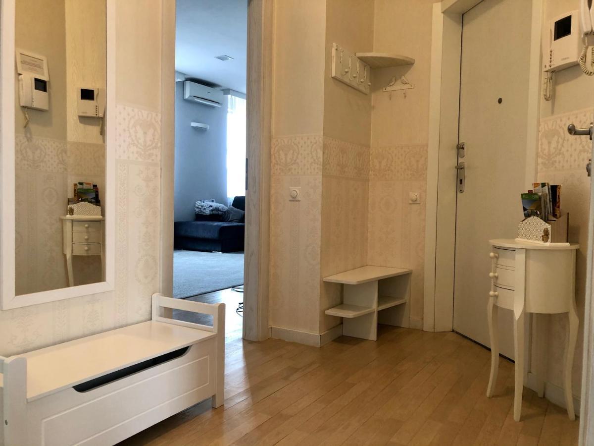 Apartment Silva Varese Bagian luar foto